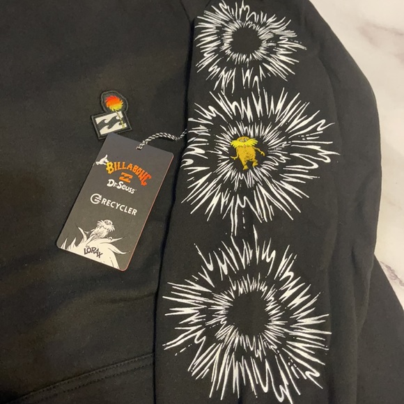 🔥BILLABONG Dr. Seuss and Lorax Speak For The Trees Pullover Hoodie NWT - Picture 8 of 9